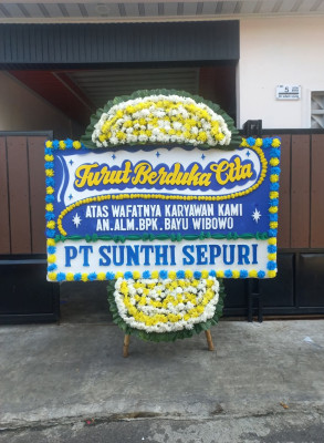 Papan Bunga Duka di Tanjung Raya